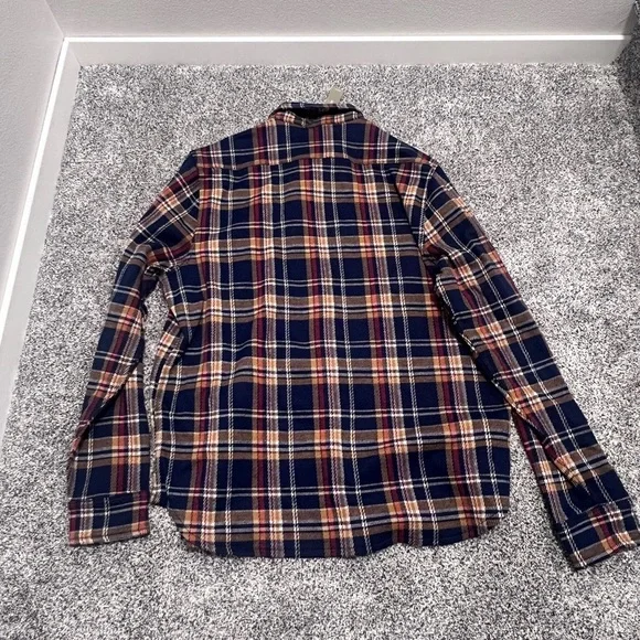 NWT Men’s J. Crew Flannel - Picture 2 of 4
